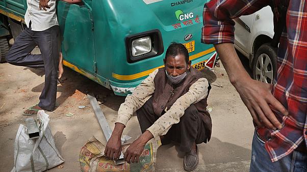 ۳۲ میلیون شهروند هندی به خط فقر کشیده شدند