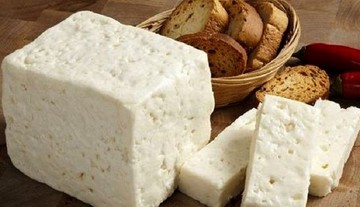  ۴ عارضه جانبی مصرف بیش از حد پنیر