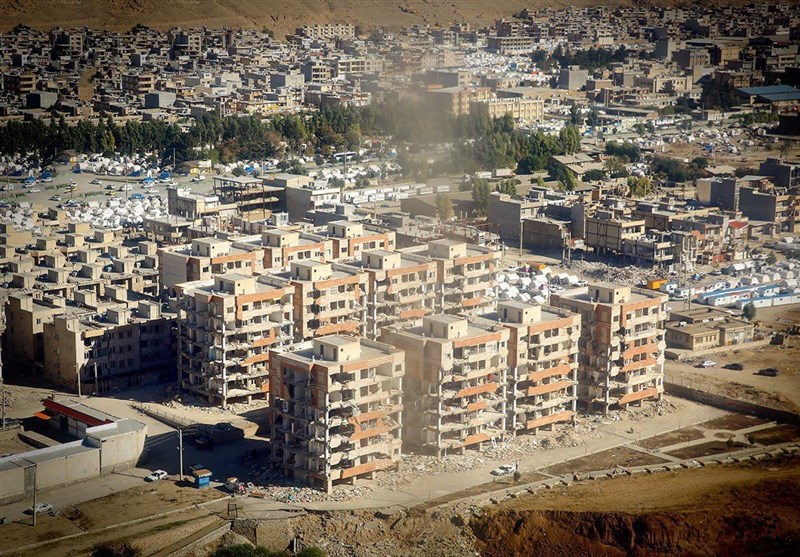 بازسازی مسکن مهر تخریب شده سرپل‌ذهاب تا پایان سال به اتمام می‌رسد/ ۱۴۰ کانکس در مناطق زلزله‌زده باقی مانده است