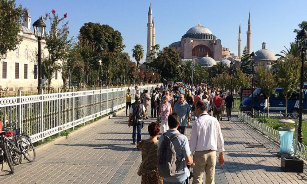 اجازه سفر برای افراد بالای 65 سال به ترکیه