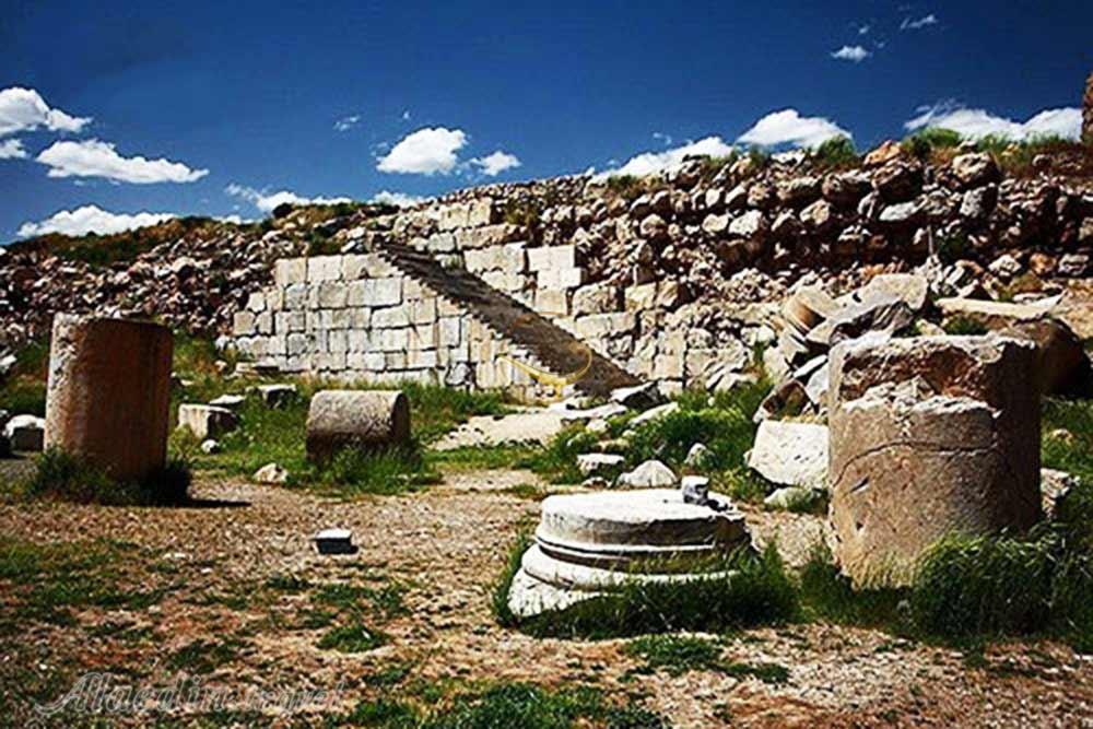 معبد آناهیتا در استان کرمانشاه تخریب شد!