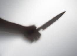 مرگ دختر 11 ساله با ضربات چاقو مادر