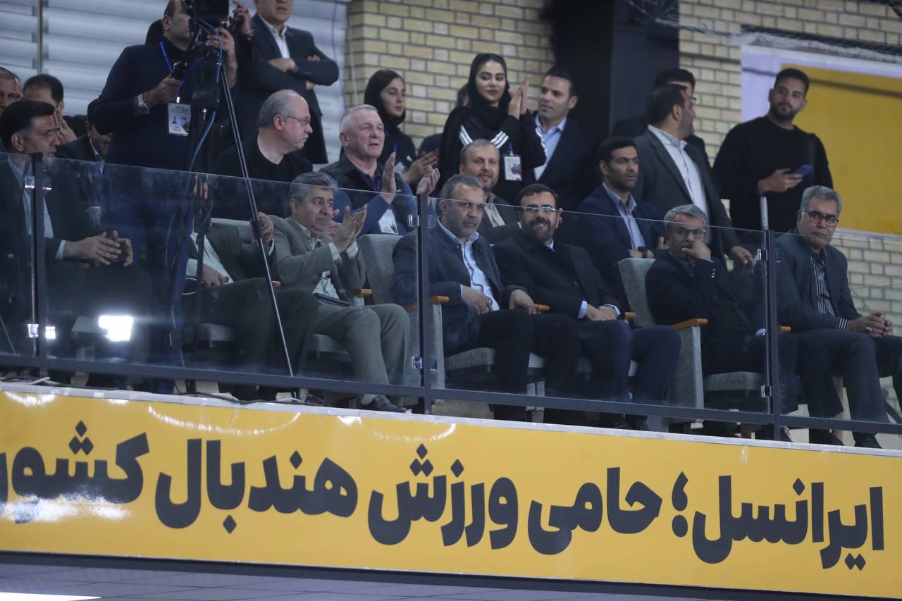 تماشاگران زن، همچنان محروم از دیدن بازی تنها نماینده لیگ برتر خراسان رضوی