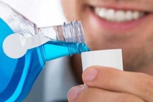 علائم مصرف بیش از حد دهانشویه را چیست؟