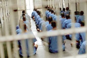 اشتغال ۸۰ درصدی زندانیان هدف‌گذاری شده است