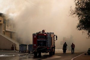 آتش‌سوزی کارخانه یونولیت سبزوار مهار شد