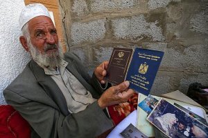 محافظ سابق یاسر عرفات پس از ۴۰ سال سودای وطن دارد