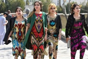تاجیک به معنای همه پارسی زبانان